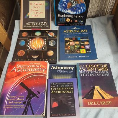 ASTRONOMY & SPACE BUNDLE OF BOOKS