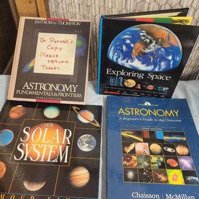 ASTRONOMY & SPACE BUNDLE OF BOOKS