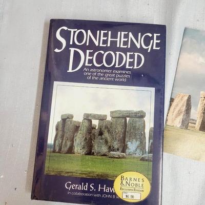STONEHENGE BOOK BUNDLE 2 BOOKS