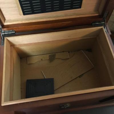 QUALITY HUMIDOR
