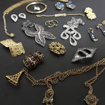 ESTATE JEWELRY