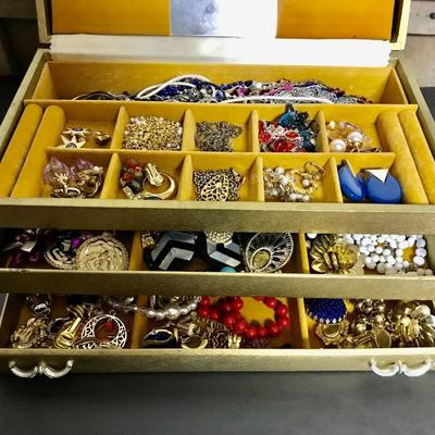 ESTATE JEWELRY