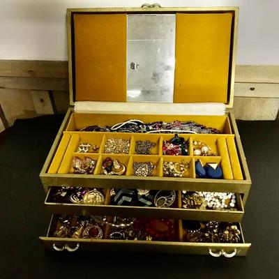 ESTATE JEWELRY