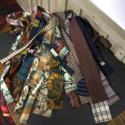 VINTAGE CLOTHING