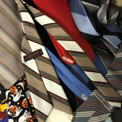 VINTAGE CLOTHING