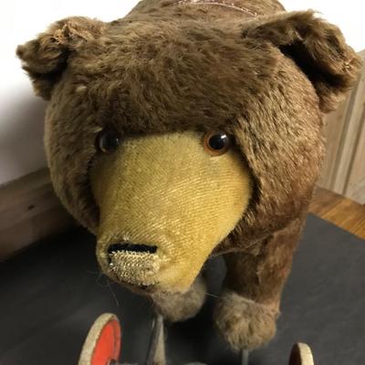 ANTIQUE STEIFF BEAR