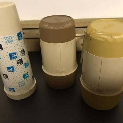 VINTAGE THERMOS