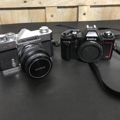 VINTAGE CAMERA LOT