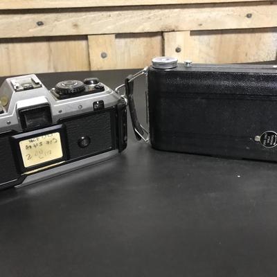 VINTAGE CAMERA LOT