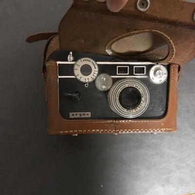 VINTAGE CAMERA LOT