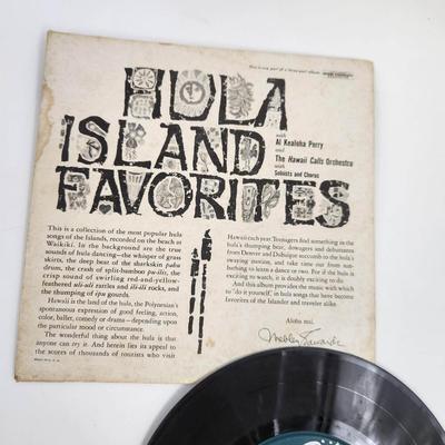 VINTAGE HULA ISLAND FAVORITES 45 RECORD