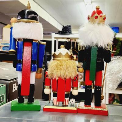 BUNDLE OF 3 WOODEN NUTCRACKERS