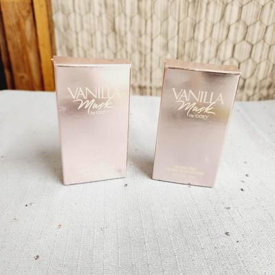 2 NEW VANILLA MUSK PERFUME IN BOX