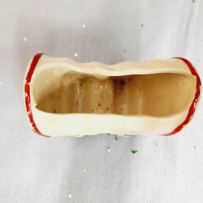 VINTAGE CERAMIC COVERED WAGON / DECOR POT