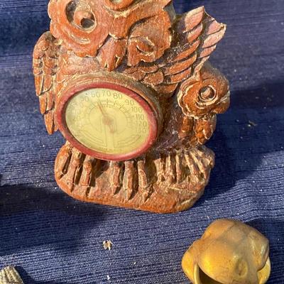 Vintage Syrocco Thermometer Owls and Frogs