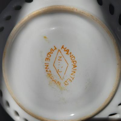 Assortment of old chinaware mismatched pieces