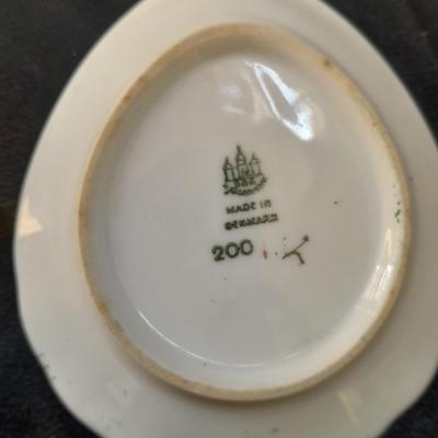 Small China collectables and small tin platter