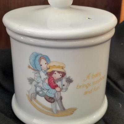 Holly Hobbie Collector's Edition decorative plates, and small Holly Hobbie canister