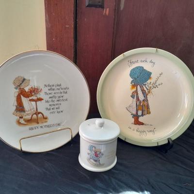 Holly Hobbie Collector's Edition decorative plates, and small Holly Hobbie canister