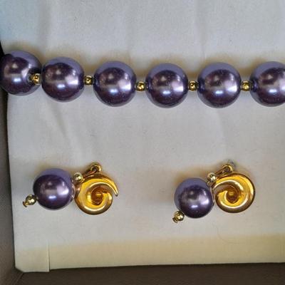 Fun Purple fashion Jewelry - purple beaded earrings, bracelet set, and two fashion barrettes.