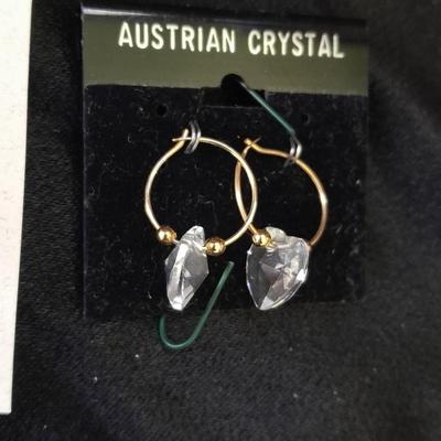 Variety of Dangle earrings for pierced ears