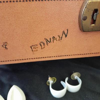 Jewlery box with post back earring collection