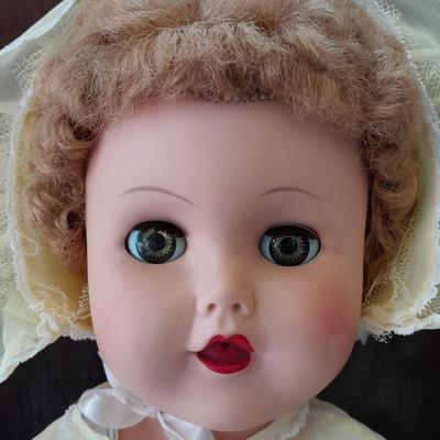 Vintage eat and wet baby doll