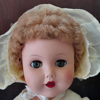 Vintage eat and wet baby doll