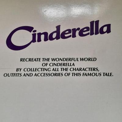 Collectable Bikin Express Disney Cinderella and Prince dolls and VHS tape