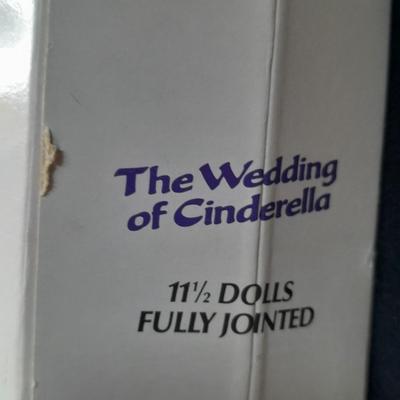 Collectable Bikin Express Disney Cinderella and Prince dolls and VHS tape