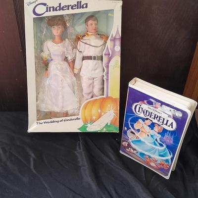 Collectable Bikin Express Disney Cinderella and Prince dolls and VHS tape