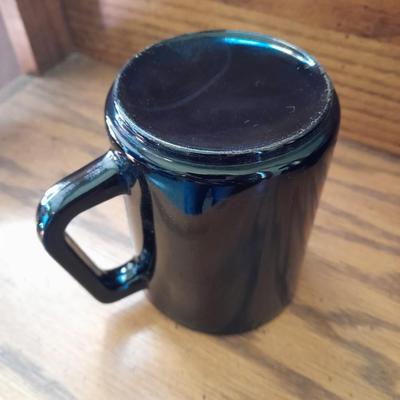 Zojirushi Stainless steel  Glass lined Air beverage dispenser with 5 black mugs