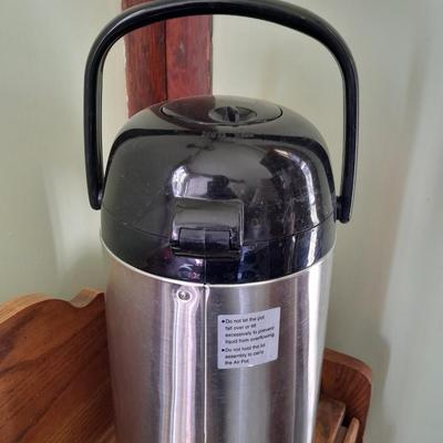 Zojirushi Stainless steel  Glass lined Air beverage dispenser with 5 black mugs