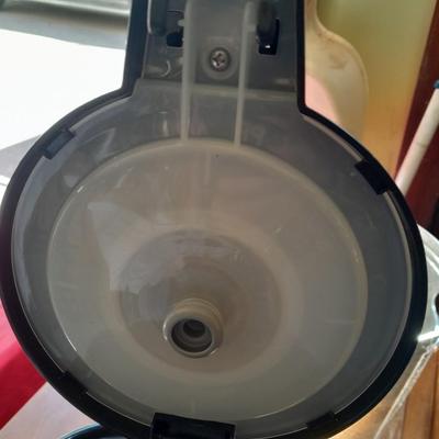 Zojirushi Stainless steel  Glass lined Air beverage dispenser with 5 black mugs