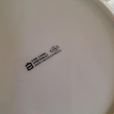 52-piece Chalet 3740 by Fine China Japan White Flower Vintage Pattern