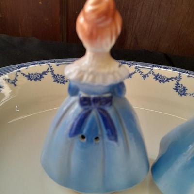 Vintage Enesco Blue Praying Girls Salt And Pepper Shakers with blue print platter made in England