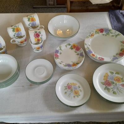 Corelle Pansy "Summer blush" pattern dishware 52-piece set
