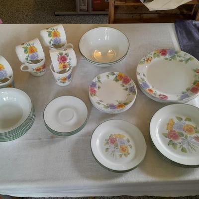 Corelle Pansy "Summer blush" pattern dishware 52-piece set