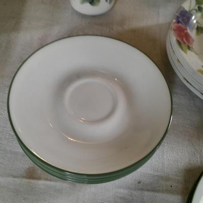 Corelle Pansy "Summer blush" pattern dishware 52-piece set