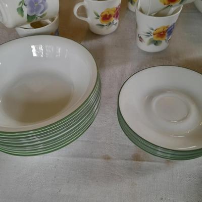 Corelle Pansy "Summer blush" pattern dishware 52-piece set