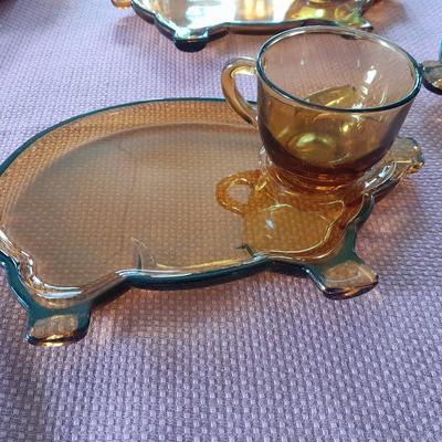Rare 13-piece Vintage Tiara Amber Glass Luncheon pig plates