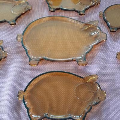 Rare 13-piece Vintage Tiara Amber Glass Luncheon pig plates