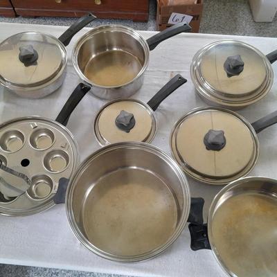 15-piece In Kor Stainless Steel Cookware set