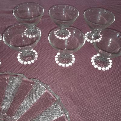 Jeannette Glass Dewdrop Round Tray, with 14 piece Anchor Hocking Berwick Boopie glassware