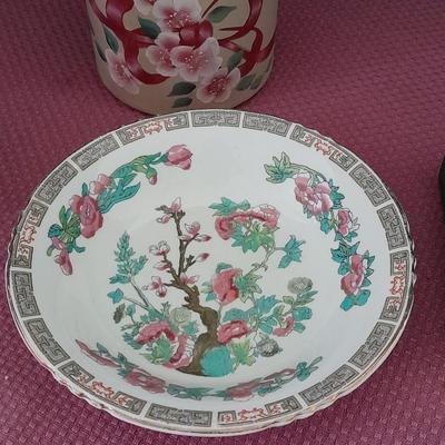 Household decorations, John Maddock China, France bell, Crock, and Sel-u-tone Pinocle cards