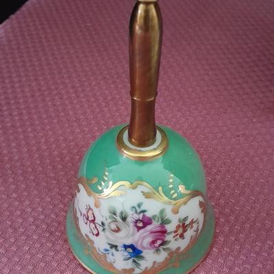 Household decorations, John Maddock China, France bell, Crock, and Sel-u-tone Pinocle cards