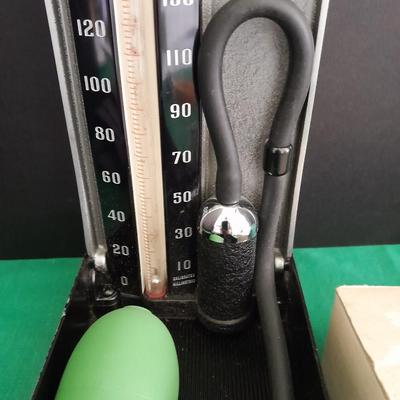 Antique medical equipment for display or decoration