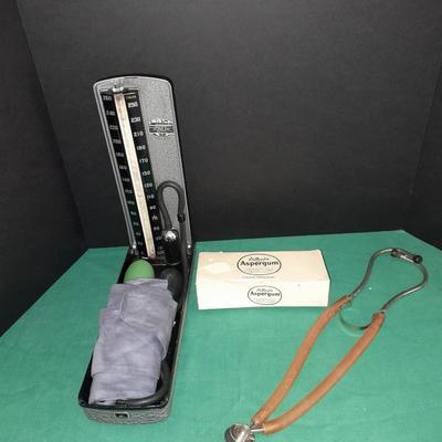 Antique medical equipment for display or decoration