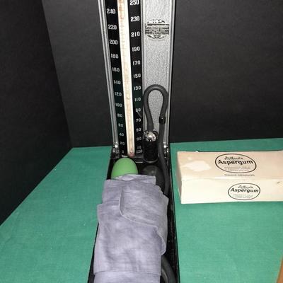 Antique medical equipment for display or decoration