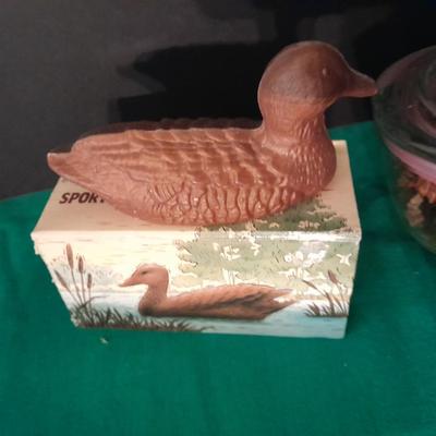 Avon collectables perfume bottles, cologne and plate